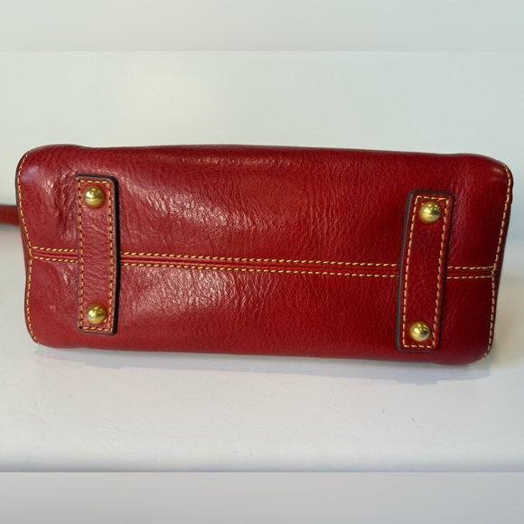 Dooney & Bourke Red Cameron Florentine Pebble Leather Crossbody Bag with Dustbag - Picture 3 of 9